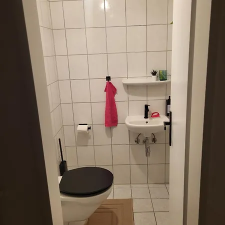 Einfamilienhaus Mit Zwei Separaten Zimmern In Spelle, Niedersachsen De