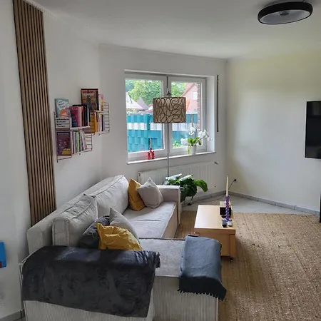 公寓 Einfamilienhaus Mit Zwei Separaten Zimmern In Spelle, Niedersachsen De *