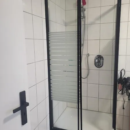 Einfamilienhaus Mit Zwei Separaten Zimmern In Spelle, Niedersachsen De * Spelle