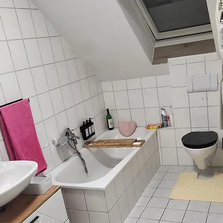 Ein Gemuetliches Doppelzimmer In Einem Privaten Haus In Spelle, Niedersachsen De Apartment *