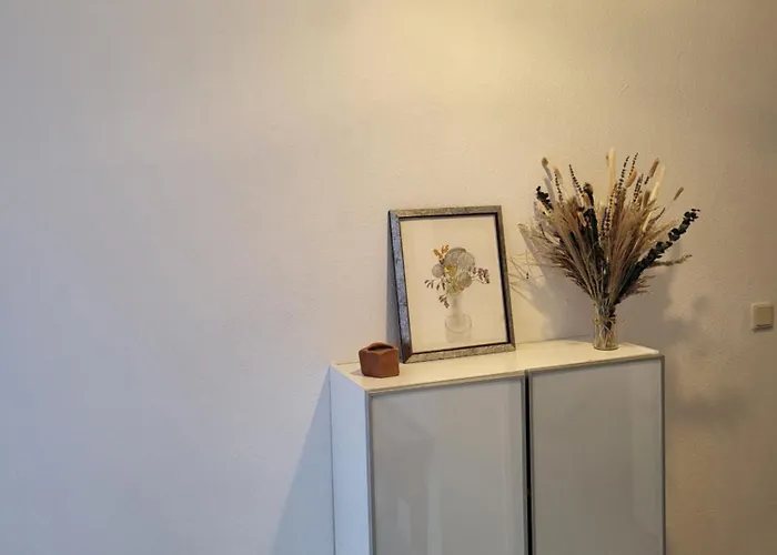 Einfamilienhaus Mit Zwei Separaten Zimmern In Spelle, Niedersachsen De Apartment