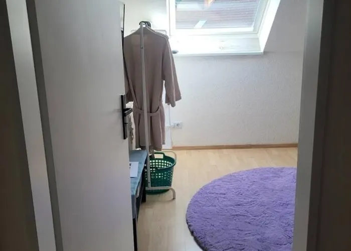 Apartment Einfamilienhaus Mit Zwei Separaten Zimmern In Spelle, Niedersachsen De *