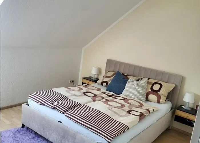 Einfamilienhaus Mit Zwei Separaten Zimmern In Spelle, Niedersachsen De *