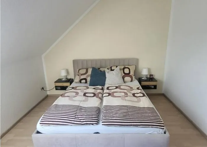 Einfamilienhaus Mit Zwei Separaten Zimmern In Spelle, Niedersachsen De *